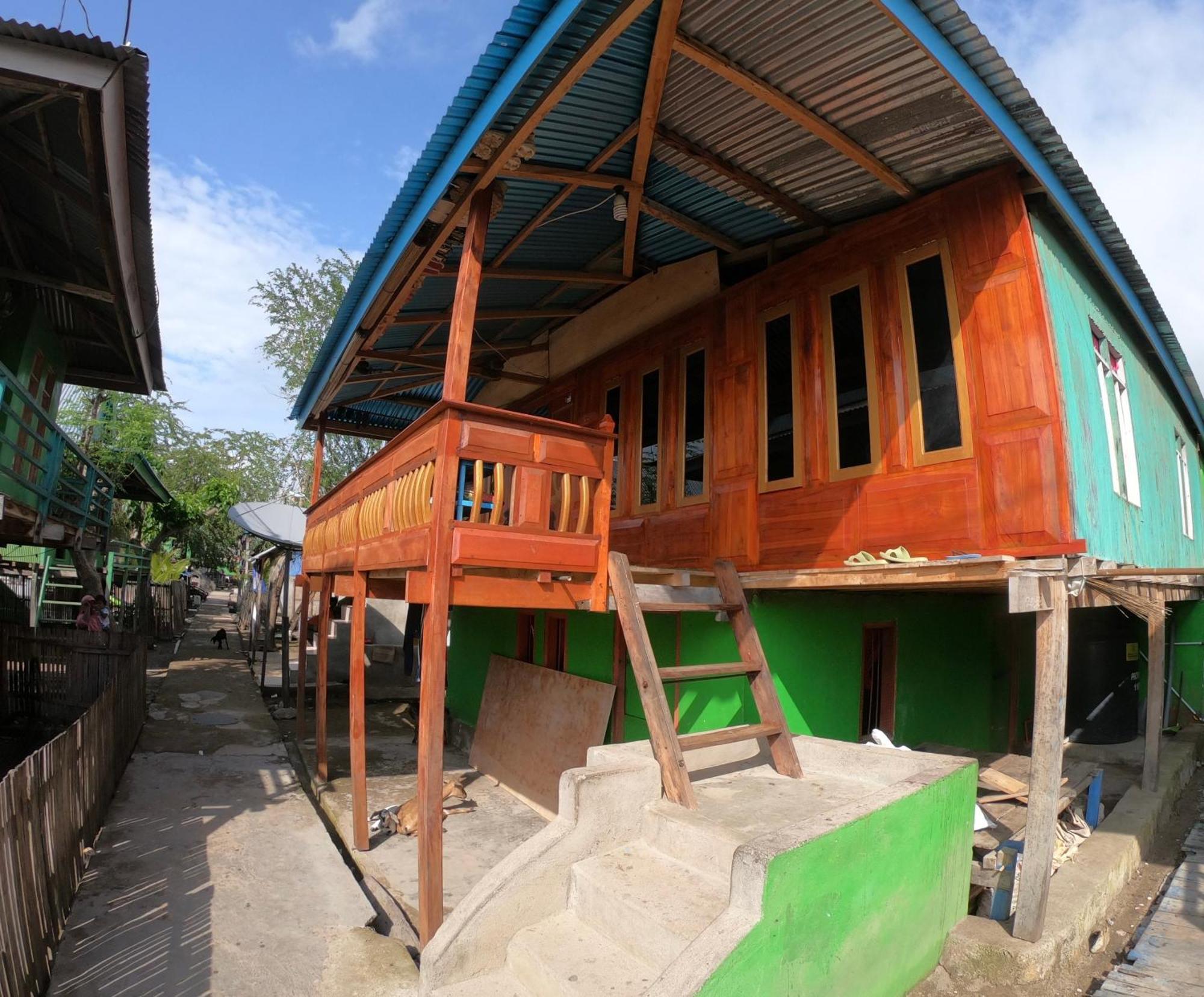 Jhuna Komodo Homestay Exterior photo
